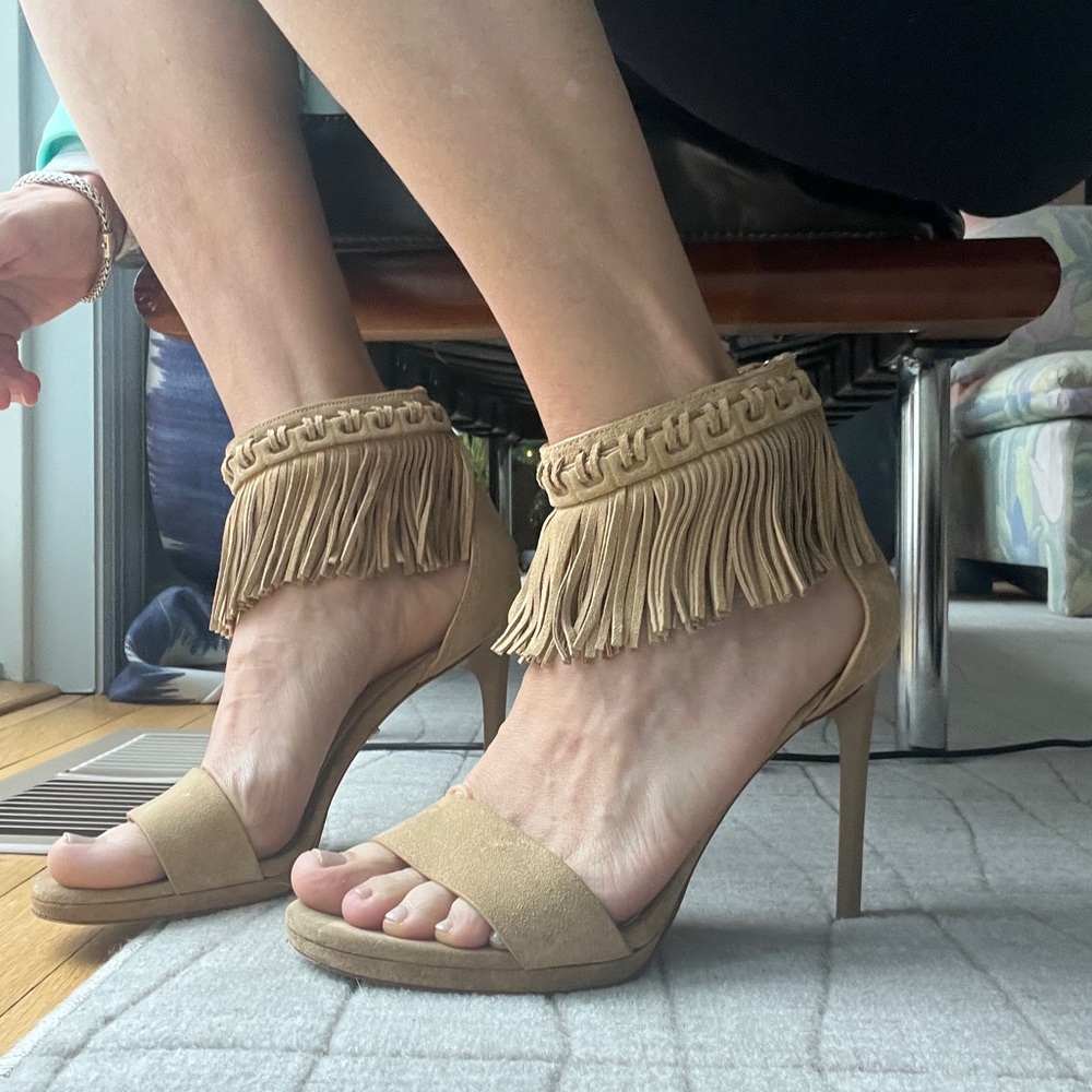 Diane Von Furstenberg Tan Fringe Heels